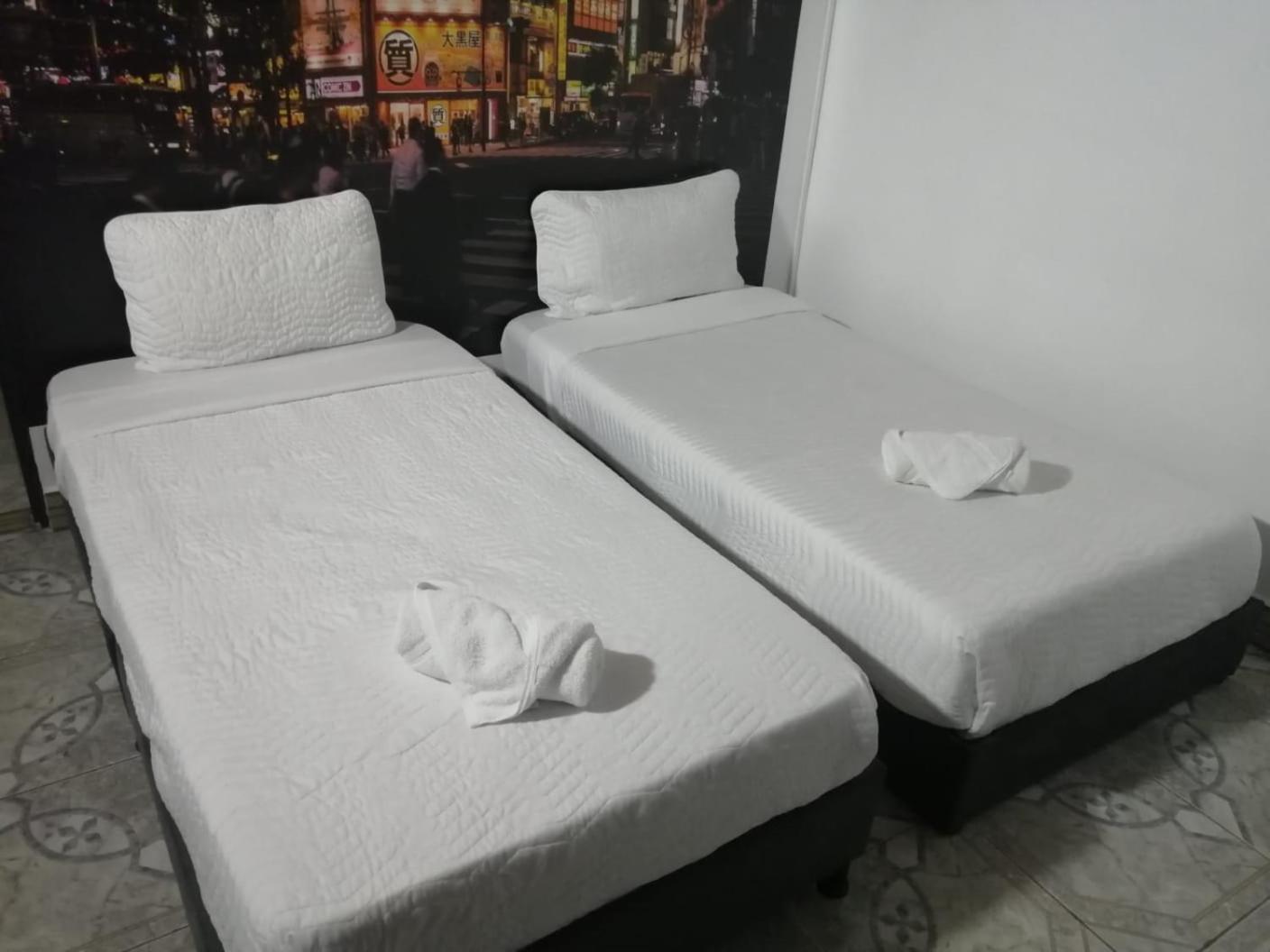 Aw Hotel Urban 80 Медельин Экстерьер фото